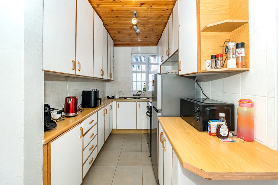 To Let 2 Bedroom Property for Rent in Rondebosch Western Cape
